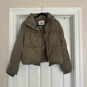 Zara Puffer Jacket Size Medium